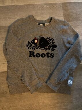 Roots Gray Crewneck Sweatshirt with Black Beaver Logo